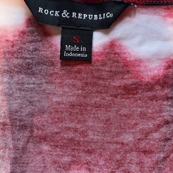 Rock & Republic T-Shirt Cold Shoulder Scoop Neck Tie Dye Patriotic Womens Size S - Picture 6 of 8